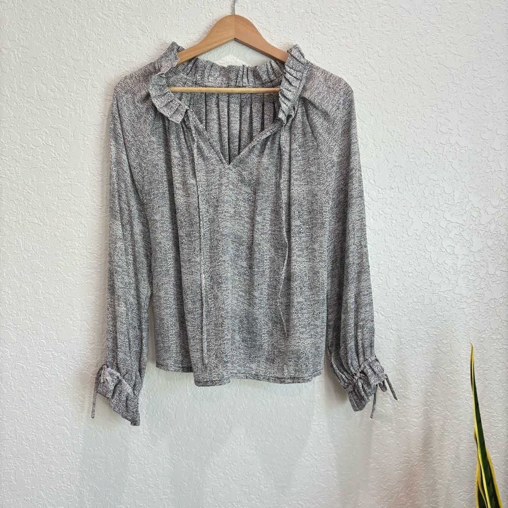 Rungolee Black White Long Sleeve Blouse Size XS